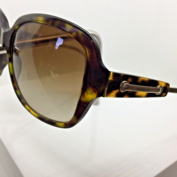 100% Authentic Burberry Sunglasses. B 4049 - Picture 3 of 8